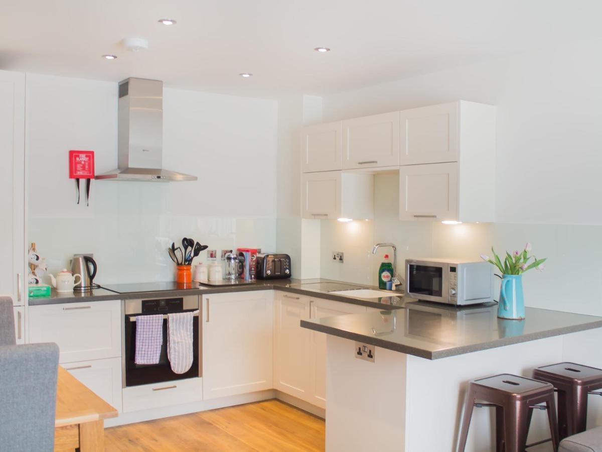 Henge House, Bluestone Apartment Бат Екстериор снимка